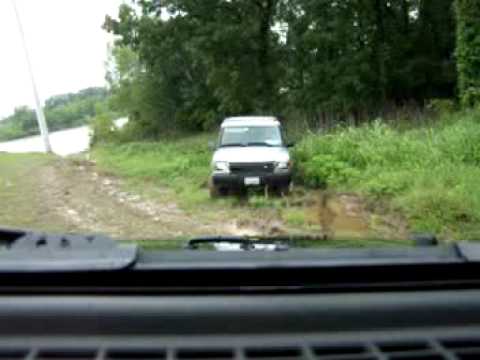 O7 JK Winching a Land Rover (Superwinch LP8500)